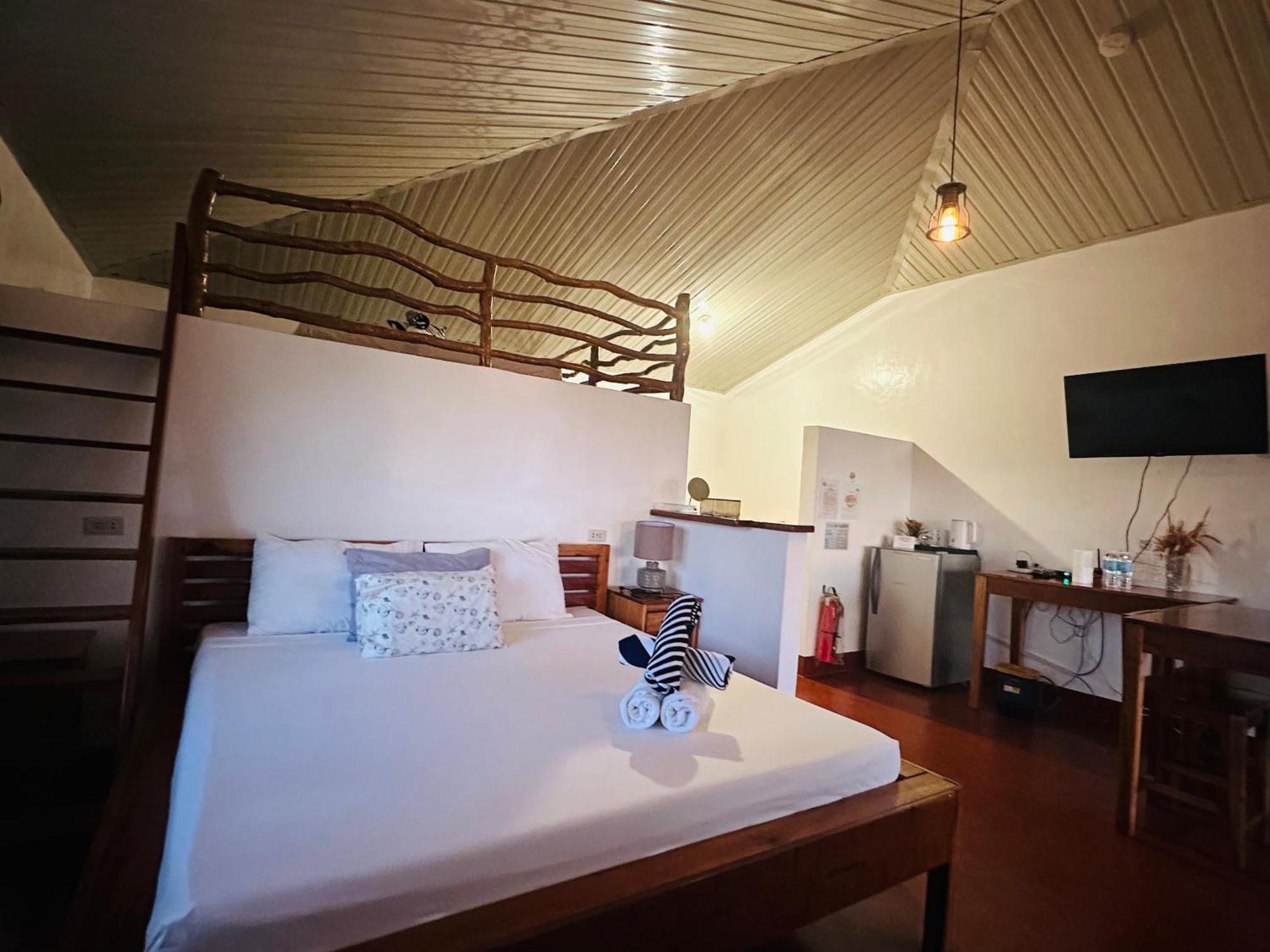 Tongatok Cliff Resort Mambajao Esterno foto