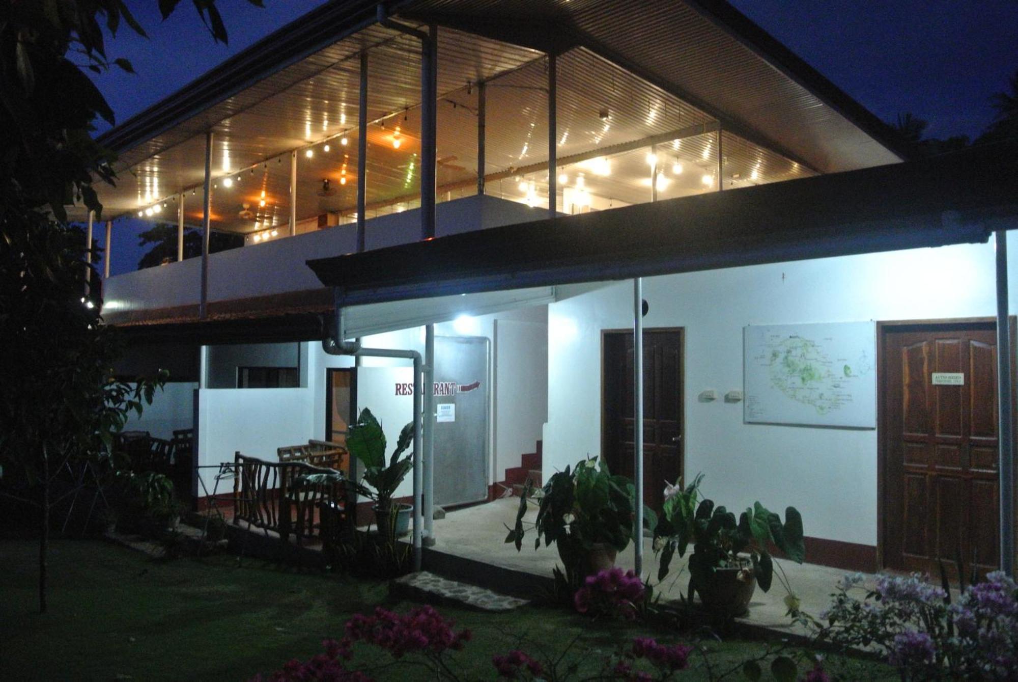 Tongatok Cliff Resort Mambajao Esterno foto