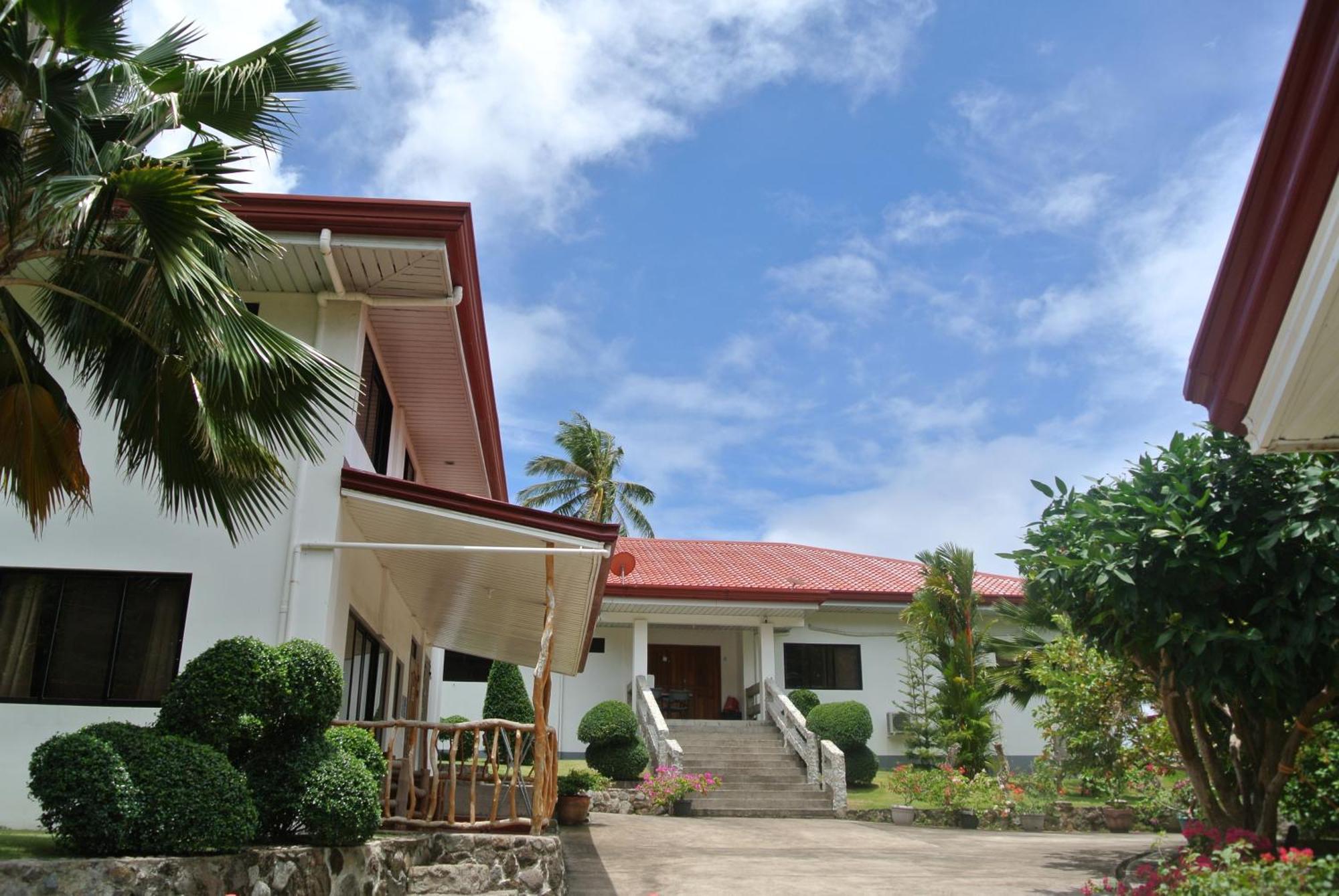 Tongatok Cliff Resort Mambajao Esterno foto